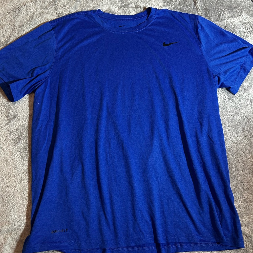 Nike Men's Vibrant Blue Short Sleeve Tee